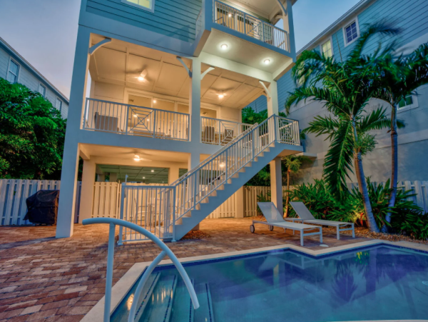 Luxury Vacation Rental in Marathon Fl - 5-Bedroom Coastal Escape